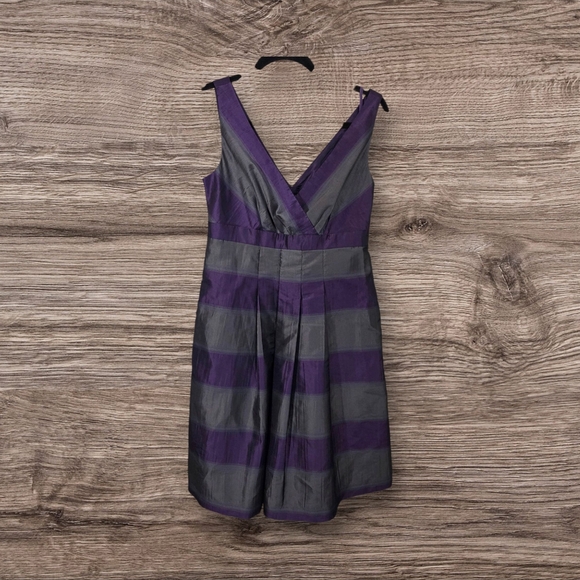 ⭐️Nine West Purple and Grey Midi Dress V-Neck Sleeveless With Pockets Size 6 - Picture 1 of 4